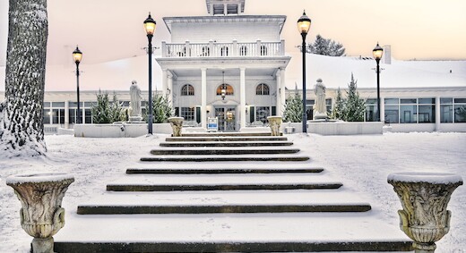 The Four Seasons Island Resort