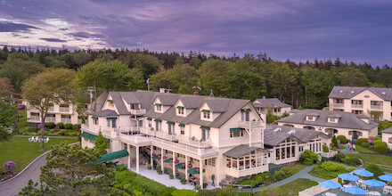 Spruce Point Inn